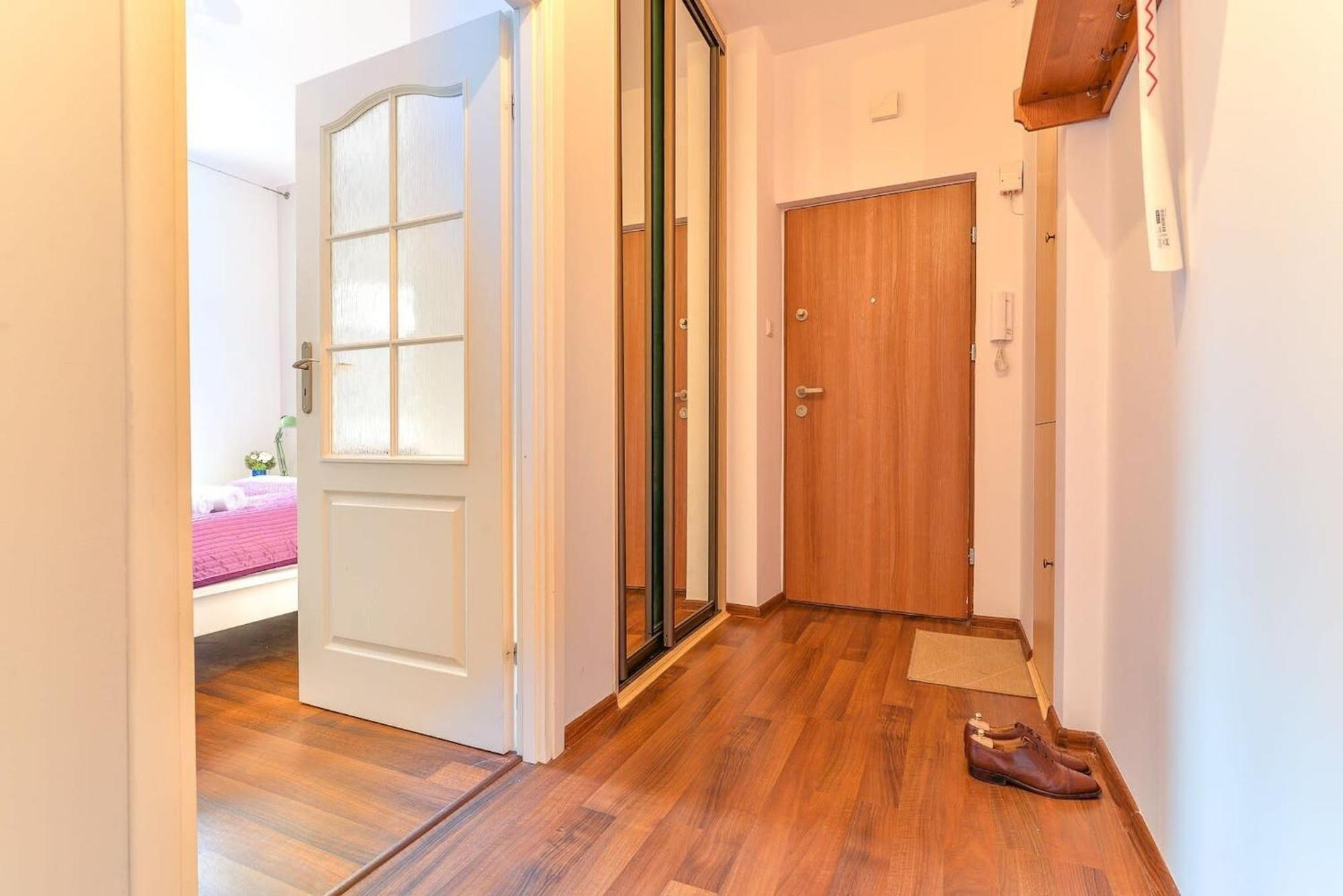 Cozy Apartment With Balcony - Palace Of Culture By Rent Like Home Varsóvia Exterior foto